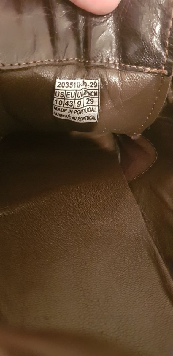 Zapatos deportivos Levis marrones talla 43