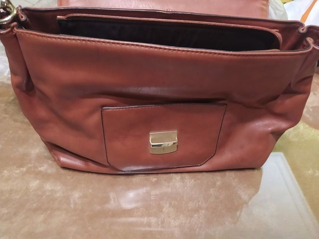 bolso grande marrón