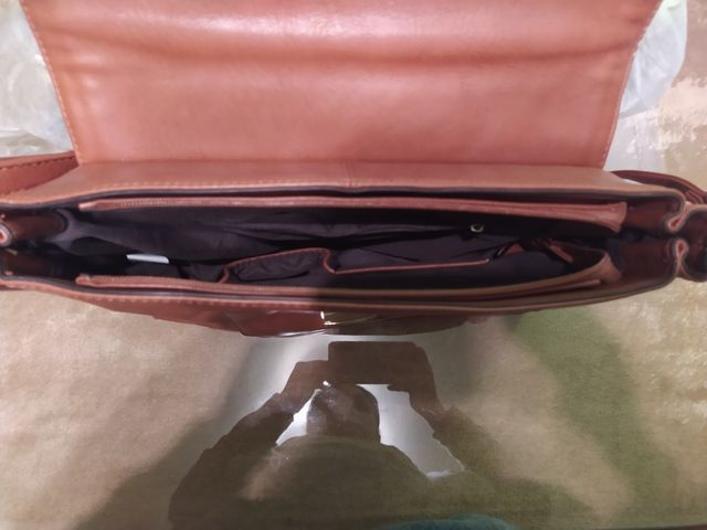 bolso grande marrón