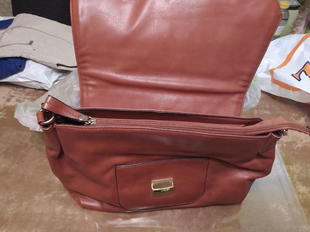 bolso grande marrón