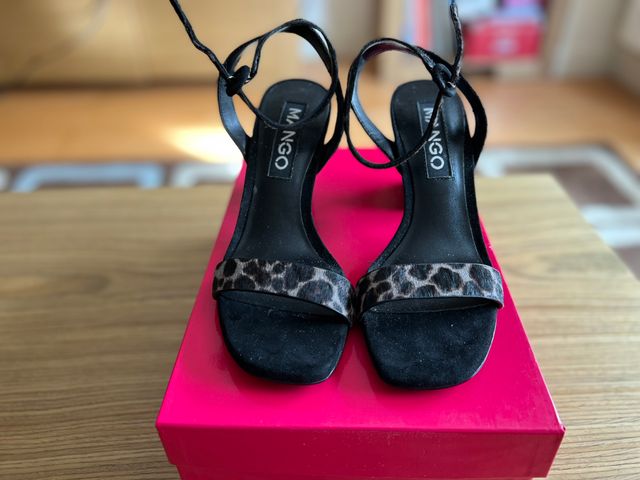 Igual que nuevos: Zapatos Mango T36