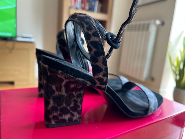 Igual que nuevos: Zapatos Mango T36