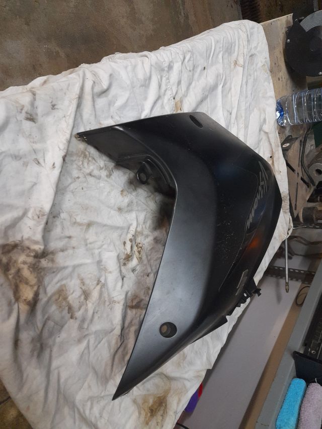 Coperchio laterale Suzuki Vstrom