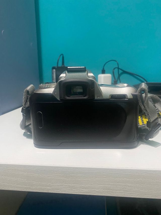 NIKON F55 CAMERA BODY