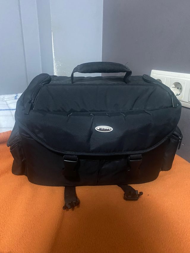 NIKON F55 CAMERA BODY