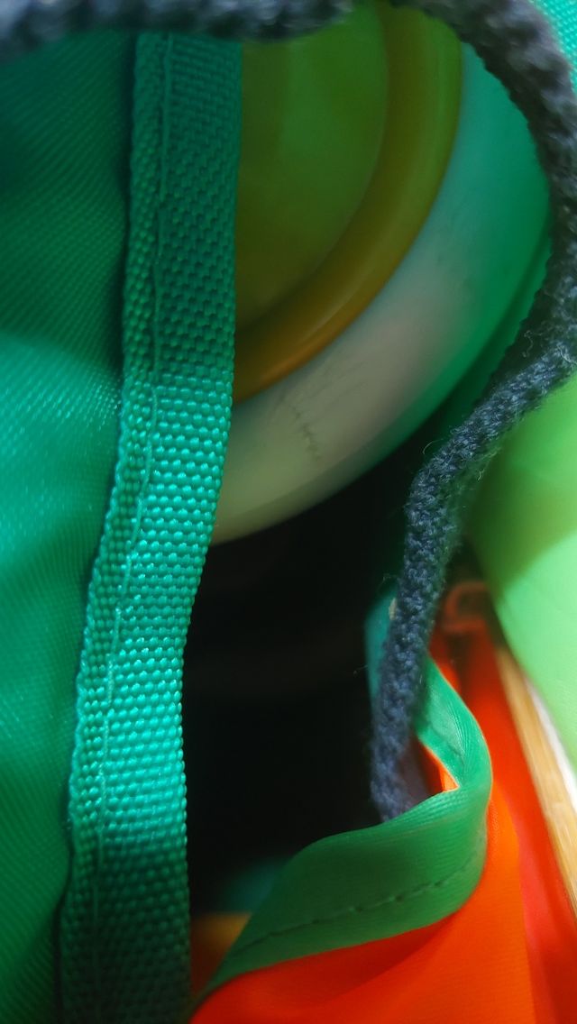 parque de juegos o cuna de viaje