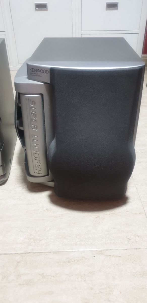 Cadena de música Kenwood 3x135 w