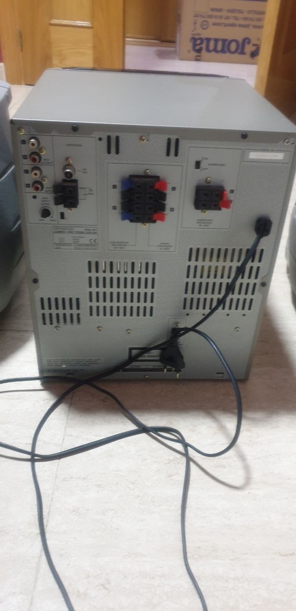 Cadena de música Kenwood 3x135 w