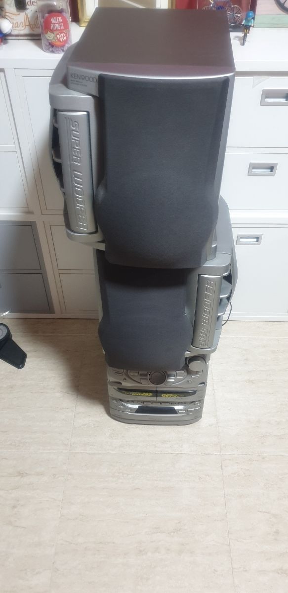 Cadena de música Kenwood 3x135 w