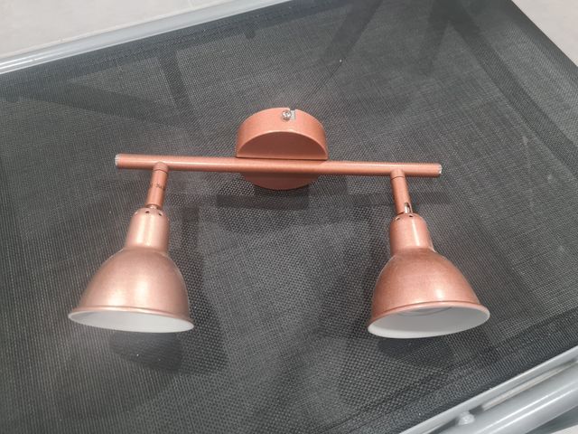 Vendo focos para techo con bombillas gu10