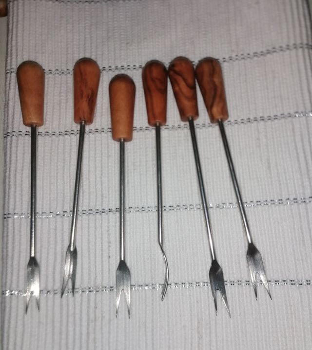 Juego seis palillos para aperitivo