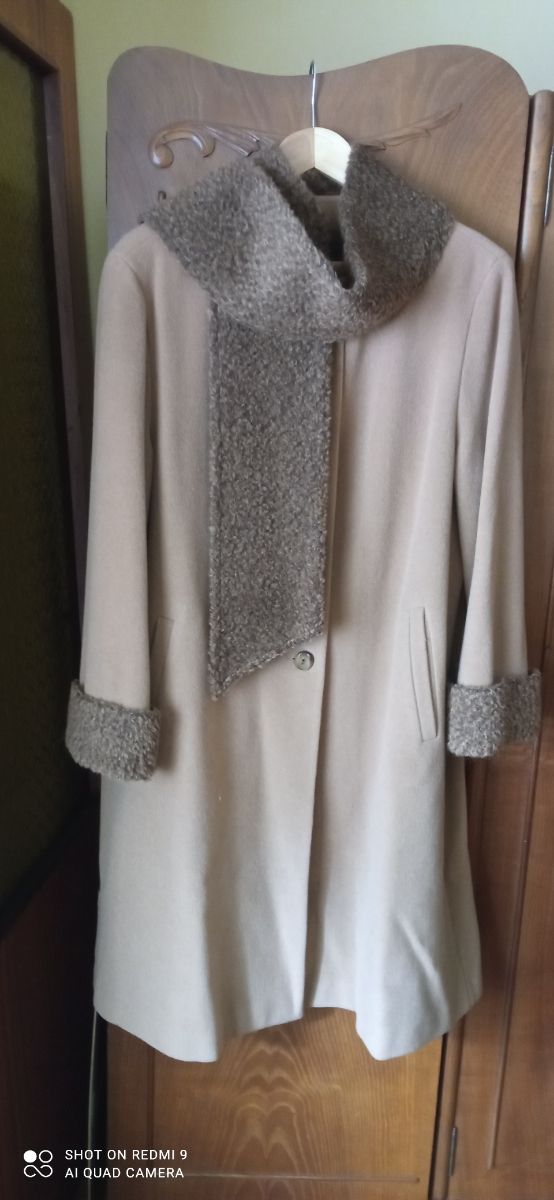 Abrigo muy elegante.