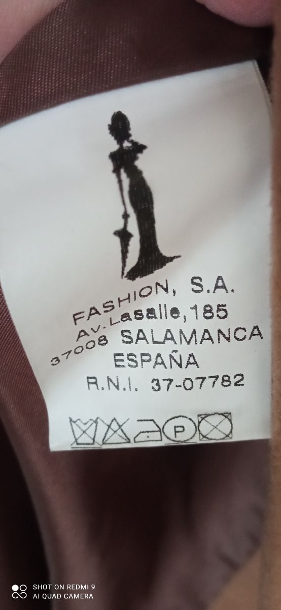 Abrigo muy elegante.