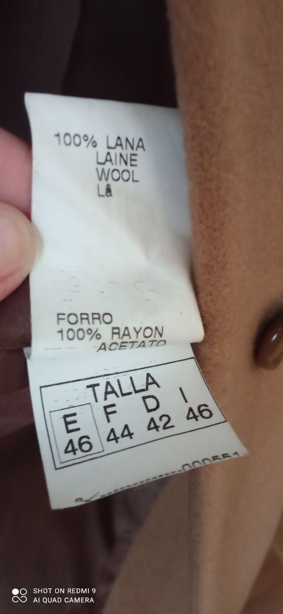 Abrigo muy elegante.