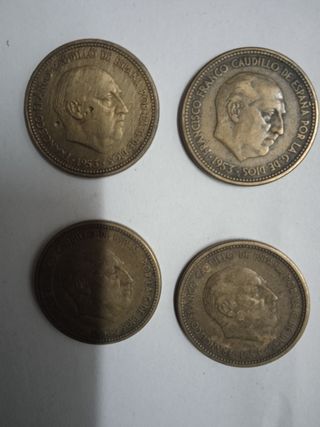  4 monedas de 2.5 pesetas de 1953 