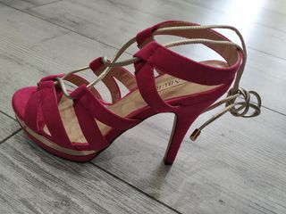 Sandalia fucsia Membur