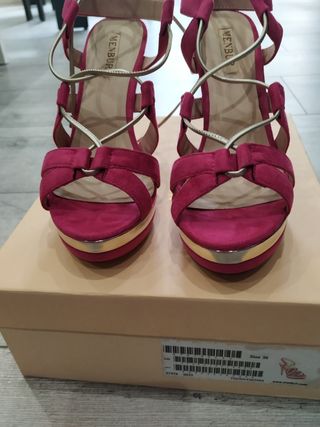 Sandalia fucsia Membur