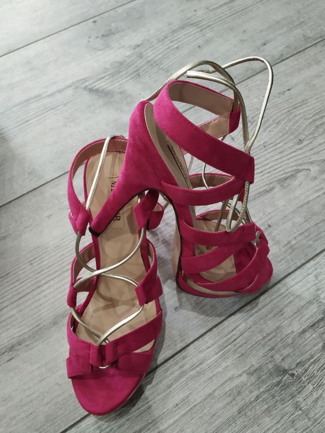 Sandalia fucsia Membur