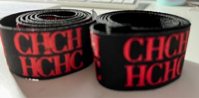 2 Cintas de CAROLINA HERRERA