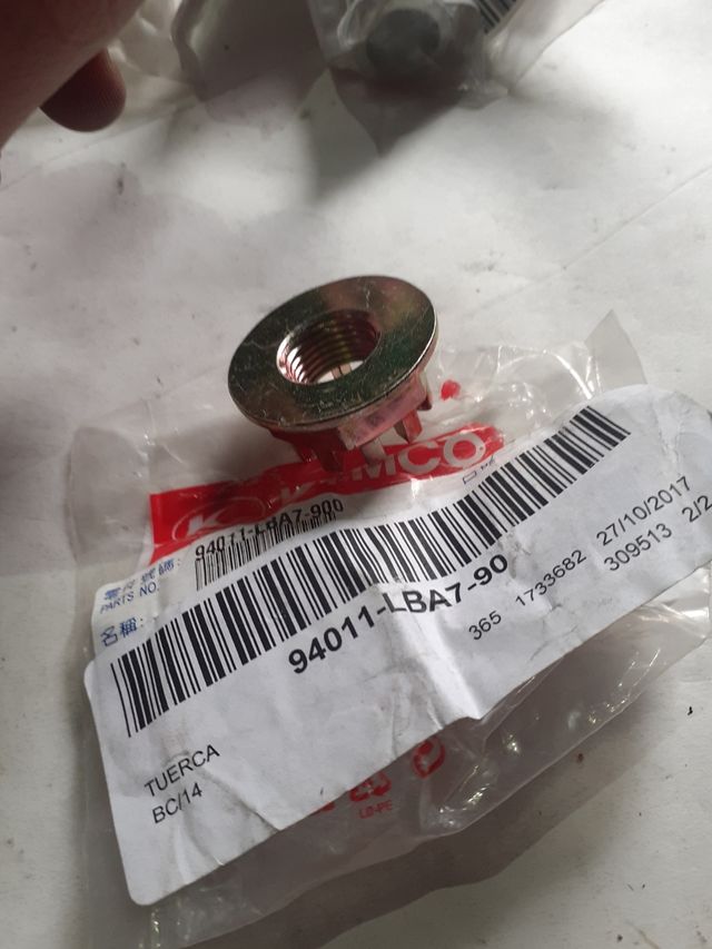 Kymco Maxxer 300cc KXR 250cc Tuerca Rueda Trasera