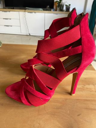 Zapatos de tacón rojos Tosca Blu