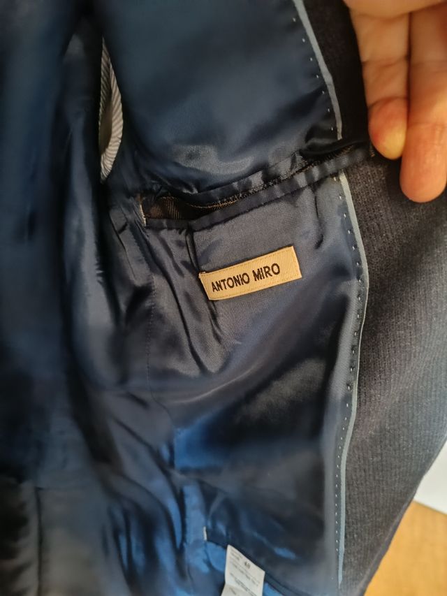 Americana Antonio Miró. Usada en una sola ocasión.