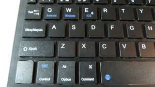 FUNDA-TECLADO BT. LENOVO M10 Y P11