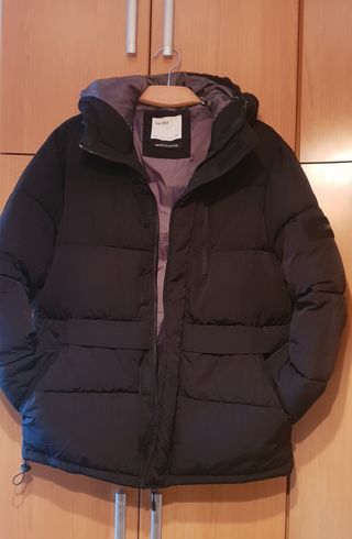 chaqueta plumas negra