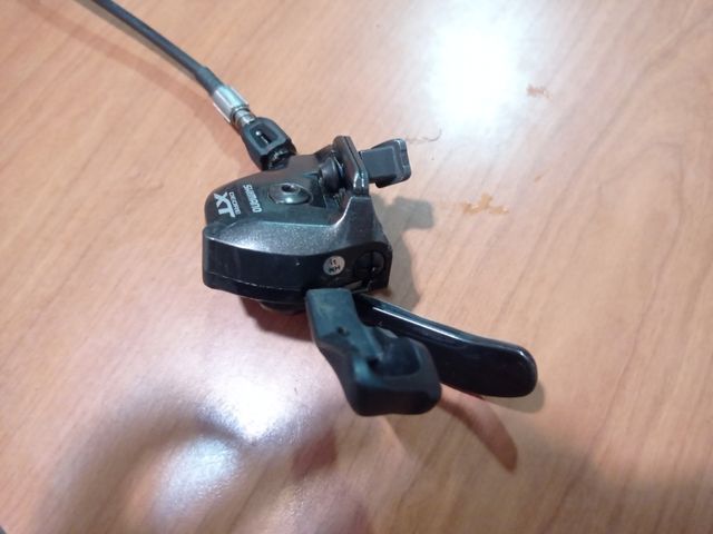 Pulsador/maneta izquierda de cambio plato xt