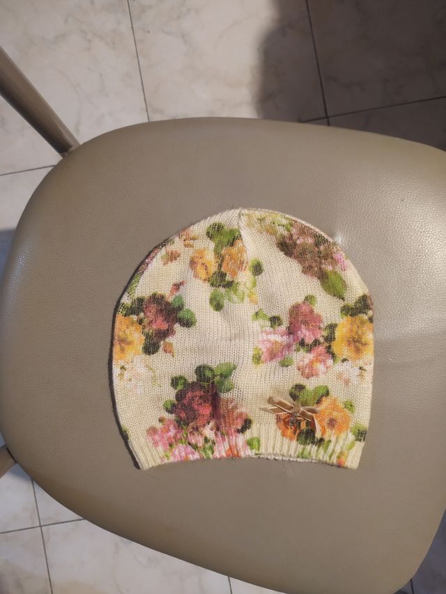 Cuffia donna Gai Mattiolo panna con fiori colorati