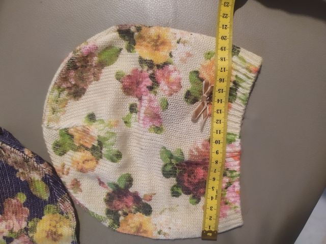 Cuffia donna Gai Mattiolo panna con fiori colorati