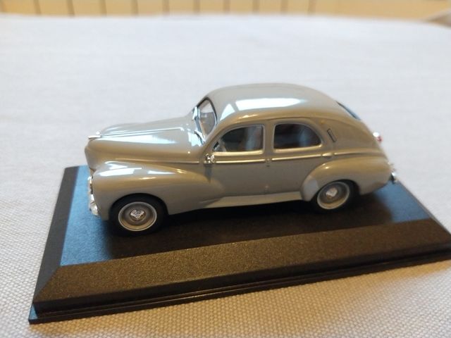 Peugeot 203 1/43 de Ixo