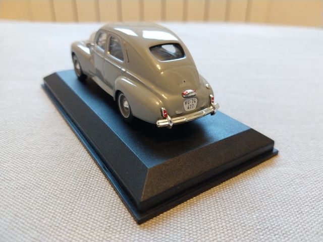 Peugeot 203 1/43 de Ixo