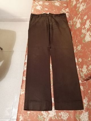 Pantalón de pana fina marrón (talla 42)