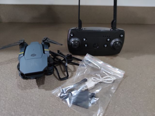 Drone con telecamera