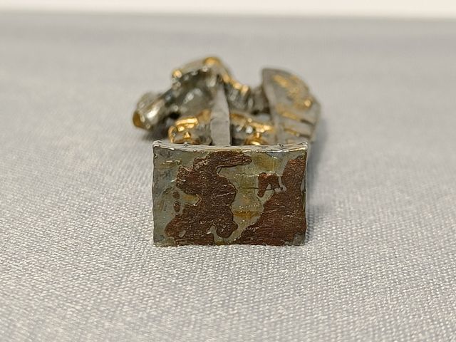 Antigua figura caballero de metal