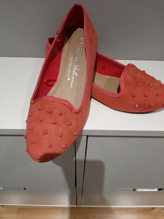 Zapato plano con tachuelas n°36
