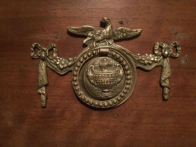 Comoda antigua estilo Imperio