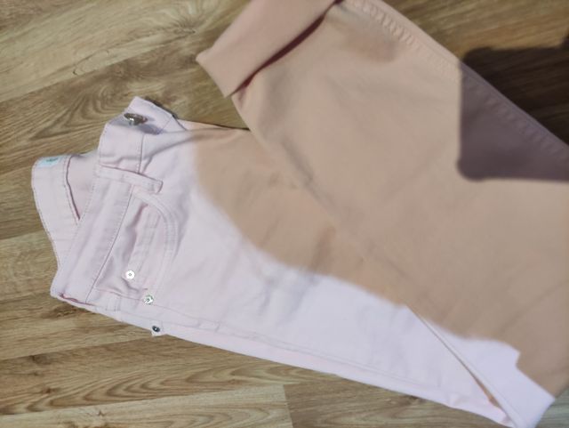 Pantalón rosa palo de Mango talla 34