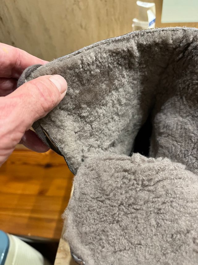 Botas altas de piel revestidlas de lana