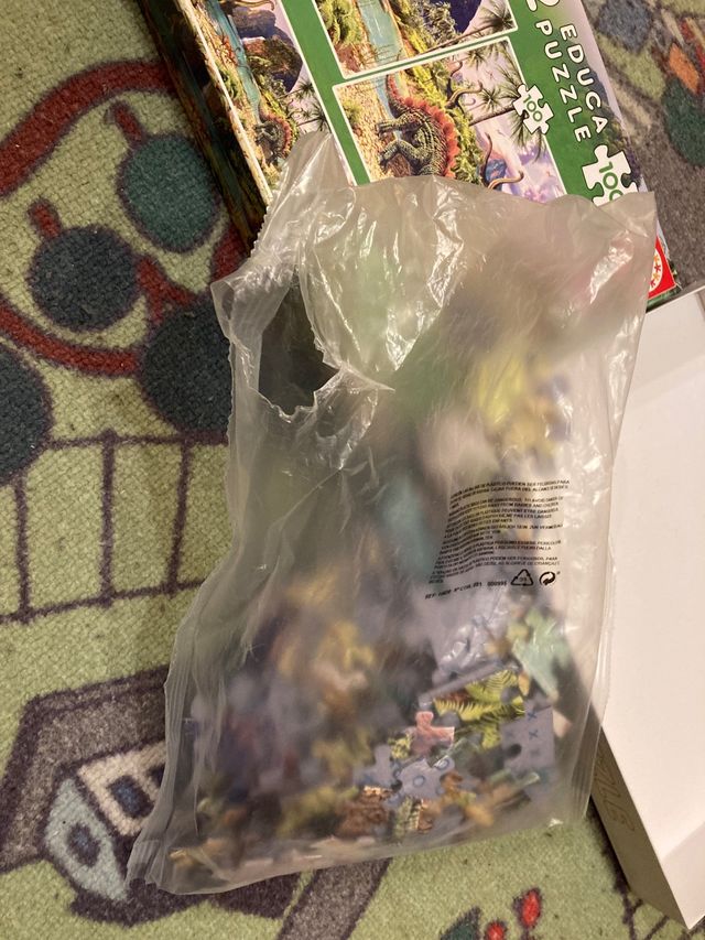 Puzzle 200 piezas dinosaurios