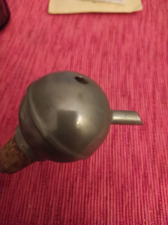 tapón dosificador antiguo para botella England