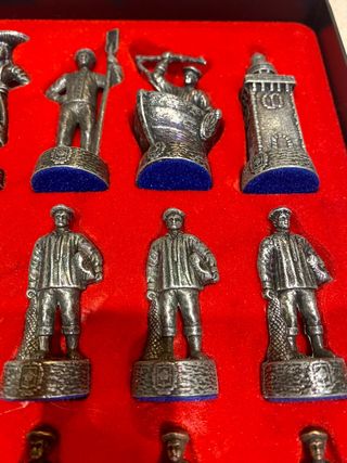 Ajedrez con figuras vascas