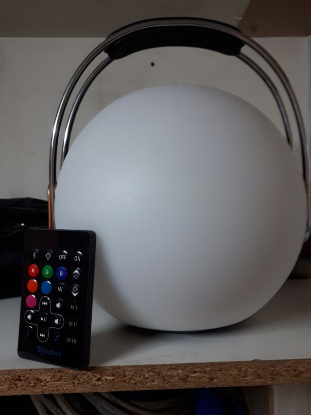 lámpara con música bluetoot