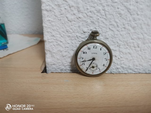 Reloj "Unic"