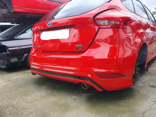 paragolpe trasero ford focus st line 2014