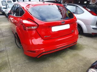 paragolpe trasero ford focus st line 2014