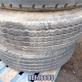 REF.16695 neumaticos 