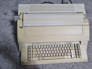 Maquina de escribir Olympia