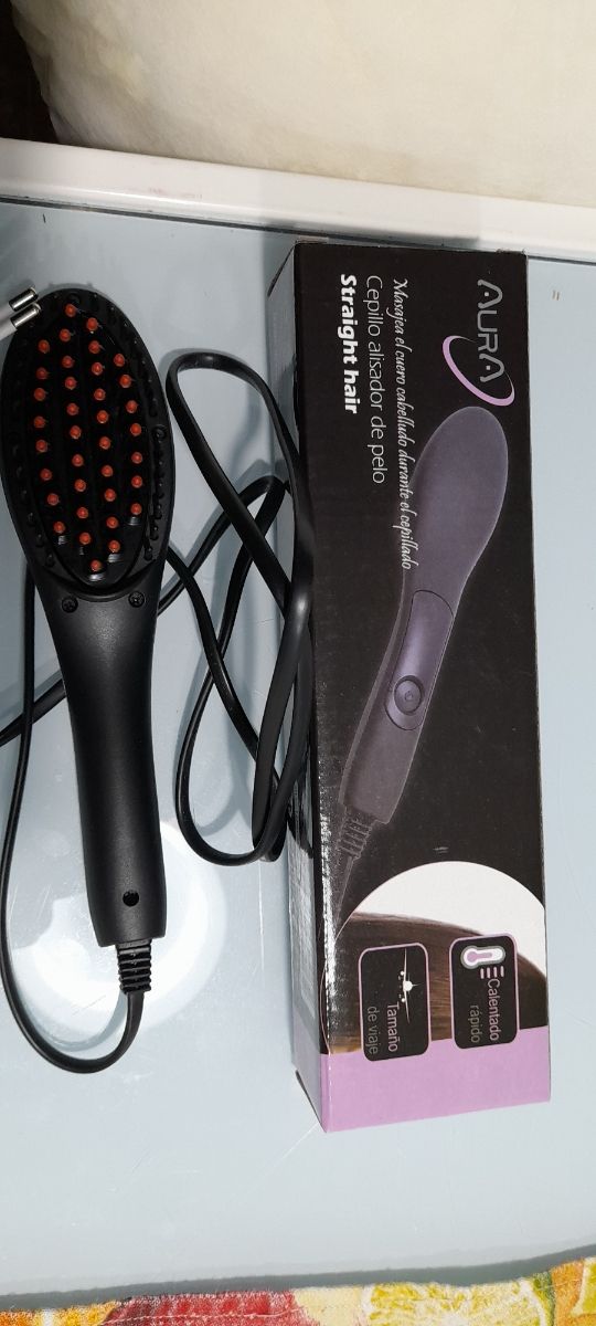 cepillo alisador de pelo